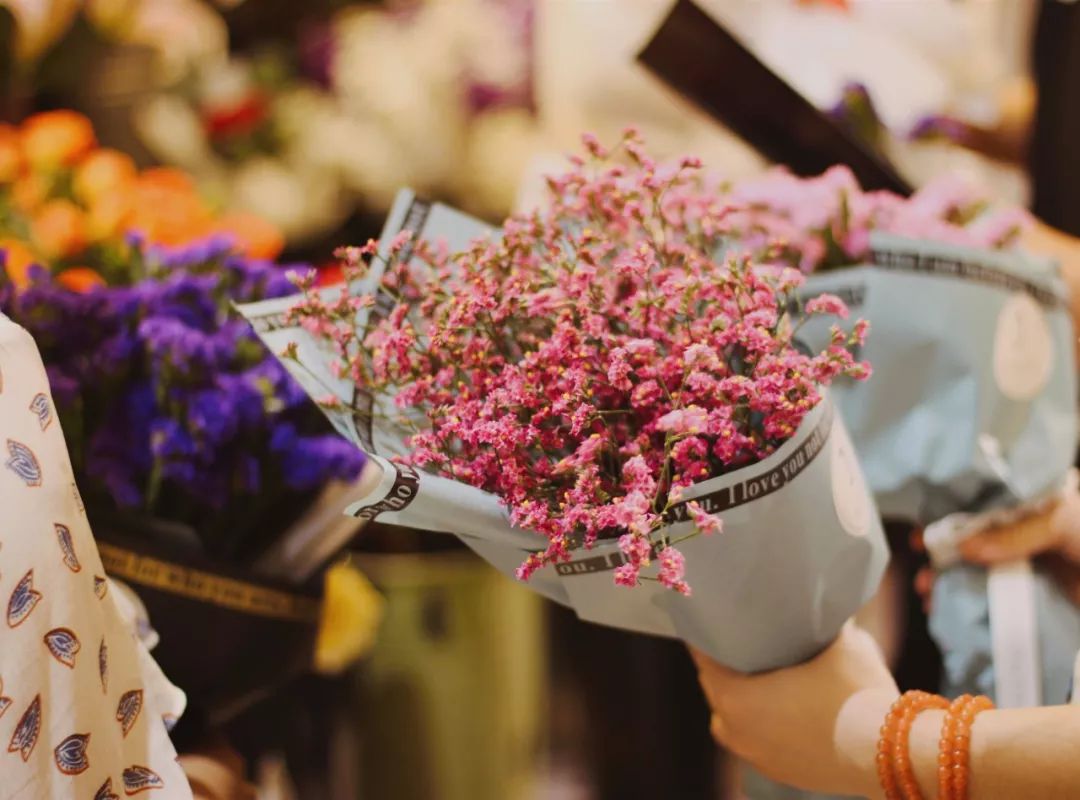 女生节鲜花派送之爱传递