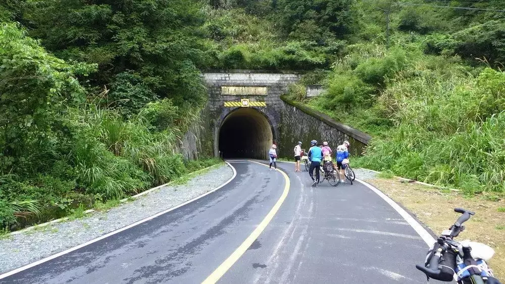 218省道旅游风景道上的高颜值小众地,春日自驾美到极致!