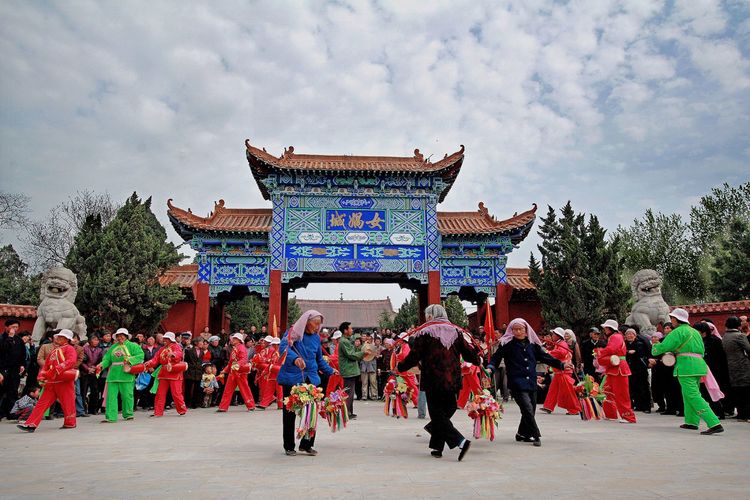 周口西华女娲城是全国唯一一座以女娲命名的古遗址,位于河南省西华县
