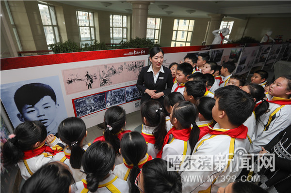 站巡展活動由遼寧撫順雷鋒紀念館,哈爾濱革命領袖視察黑龍江紀念館