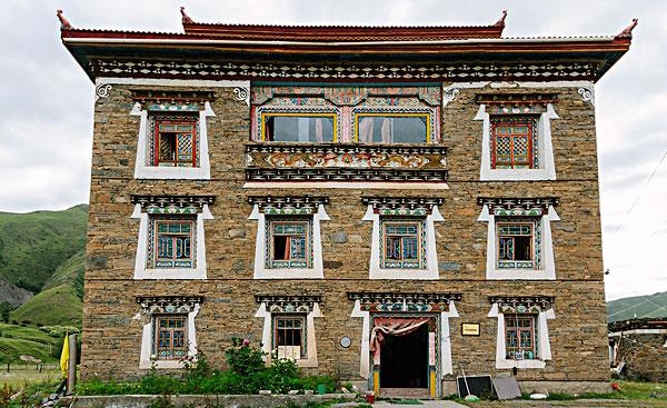 青藏地区的民居特色图片