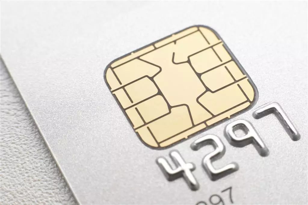 安全据银行专家介绍说建议将磁条卡换成芯片卡1如何防范银行卡被盗刷?