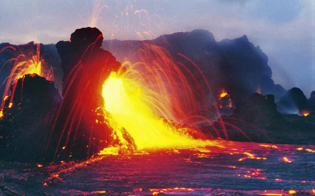 基拉韦厄火山(kilauea)和冒纳罗亚火山(mauna loa)火山公园绝对是