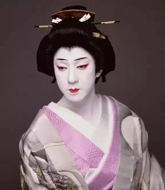 了解这位大师你对日本歌舞伎的偏见会少点吗
