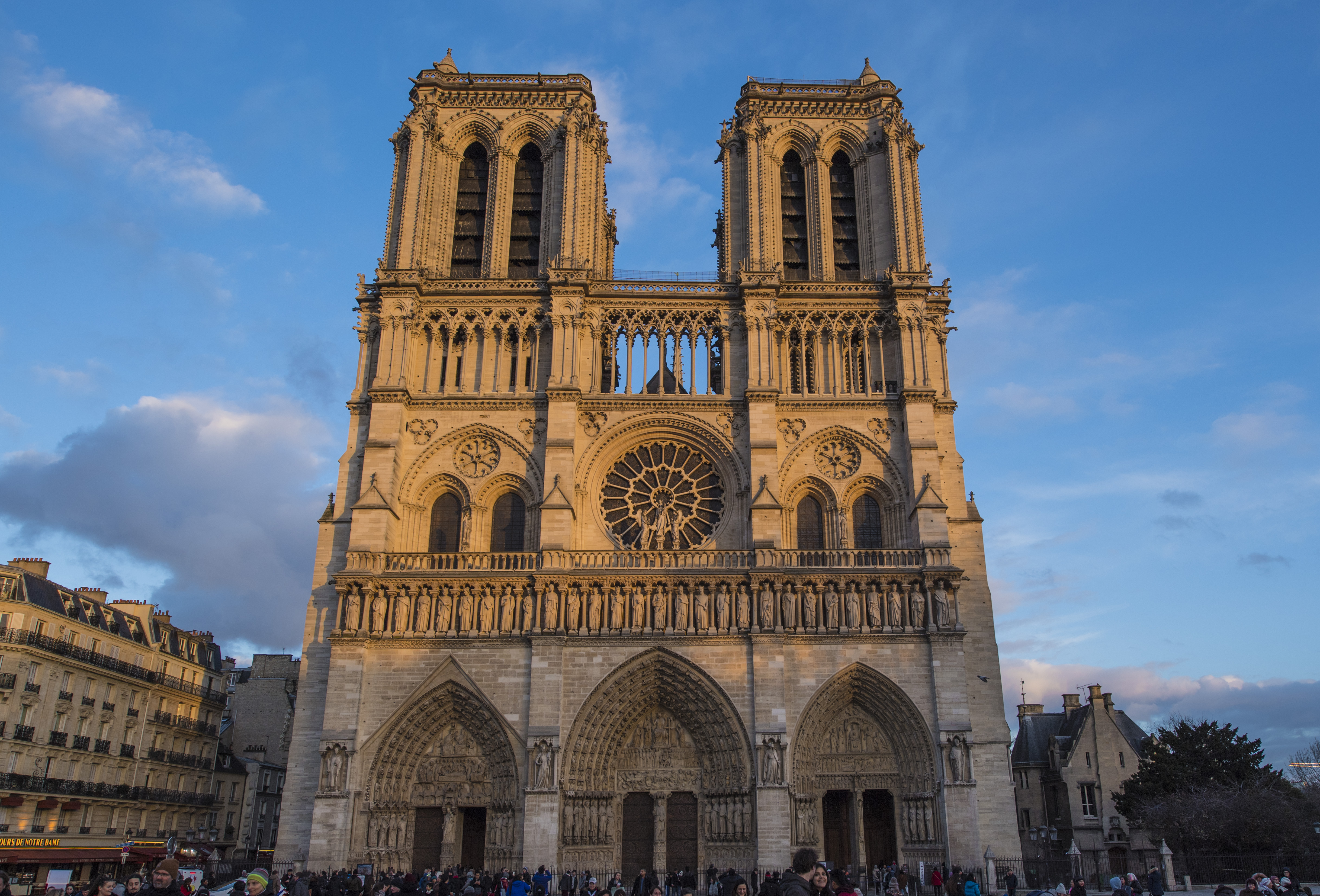 巴黎圣母院外观图片图片