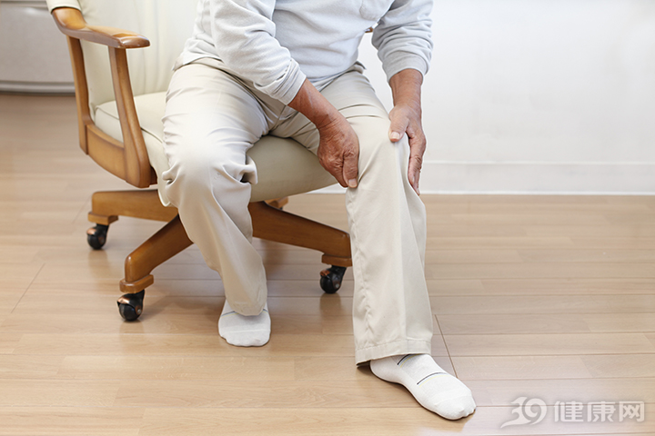 膝关节上下楼疼痛怎么办？