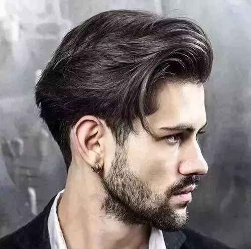 头发很厚很硬的男士,一般适合理什么样的发型?