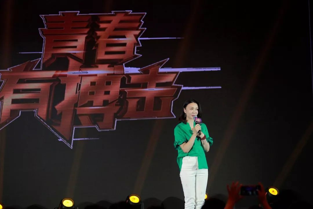 同时,负责本栏目内容把控的东方卫视总导演陈亮,衡娟也希望通过这样