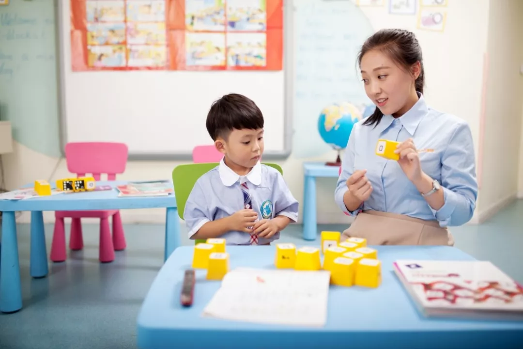 孩子學英語,不花一分錢,易貝樂免費英語課等你來!