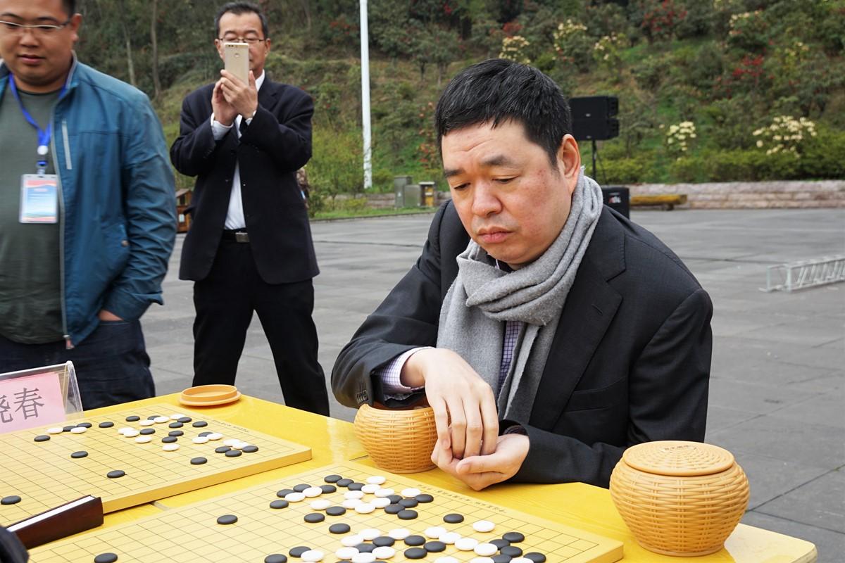 马晓春九段於之莹於之莹下指导棋於之莹近影蔡碧涵下指导棋蔡碧涵