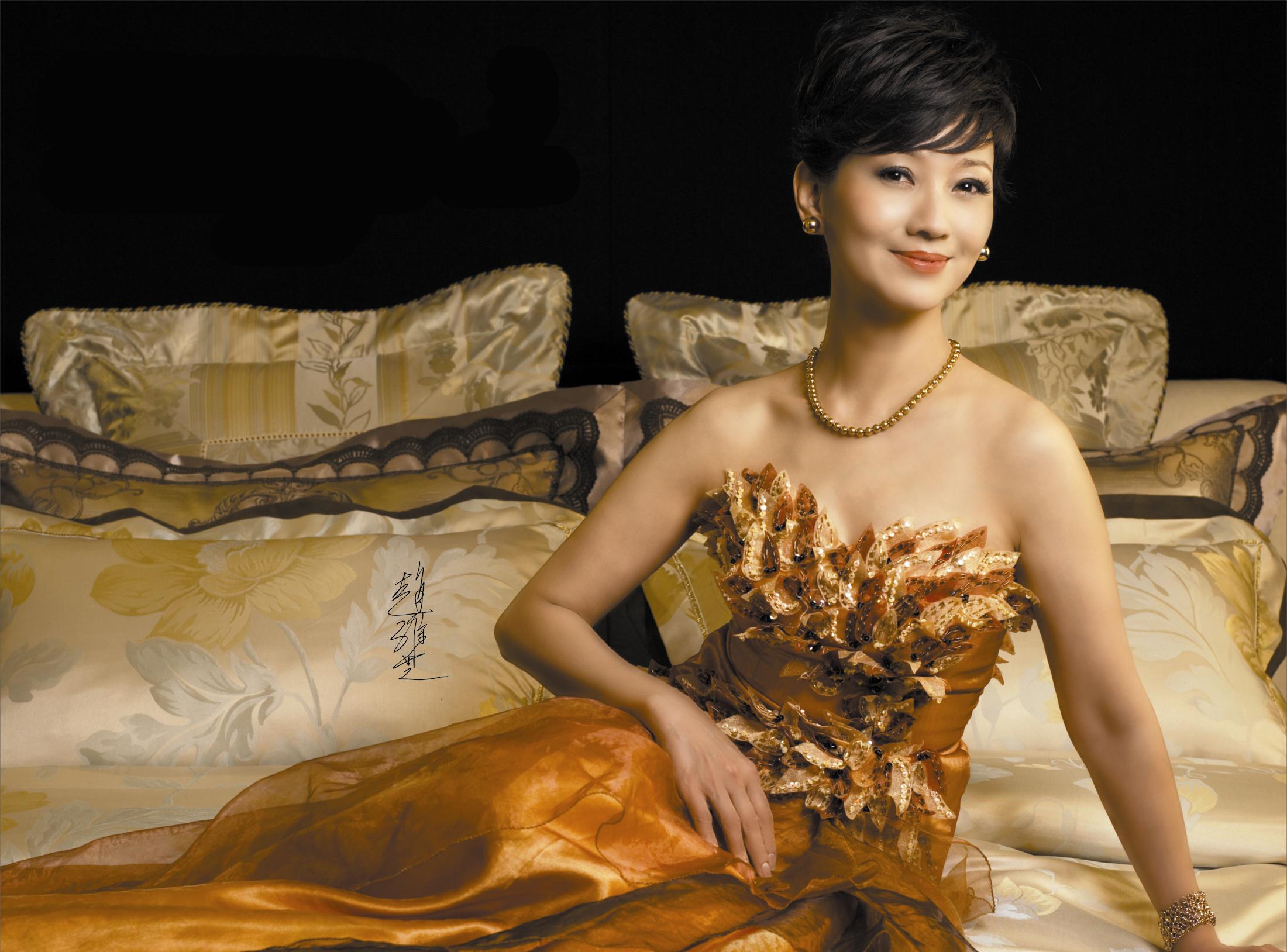 刘晓庆,1955年出生,中国极具传奇色彩的女演员,60 依旧活得美丽任性