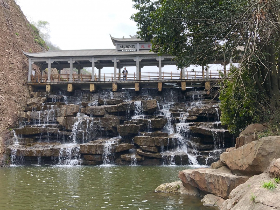 踏春大別山風情谷,山水洗塵天籟滌心