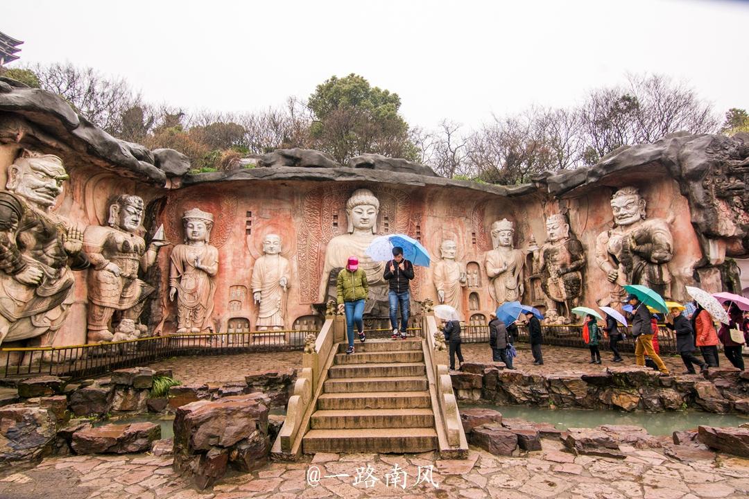 太湖石窟景区图片