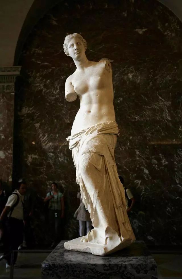 雕塑《米洛斯的阿芙洛狄忒》(又名《断臂维纳斯》)