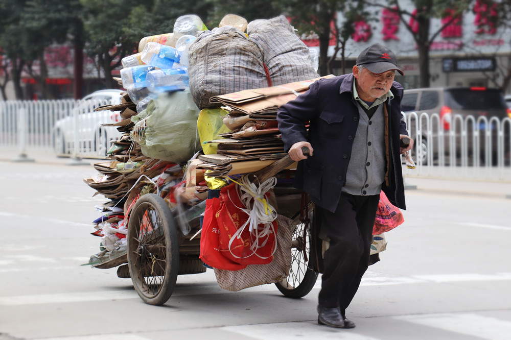 人力车夫形象图片