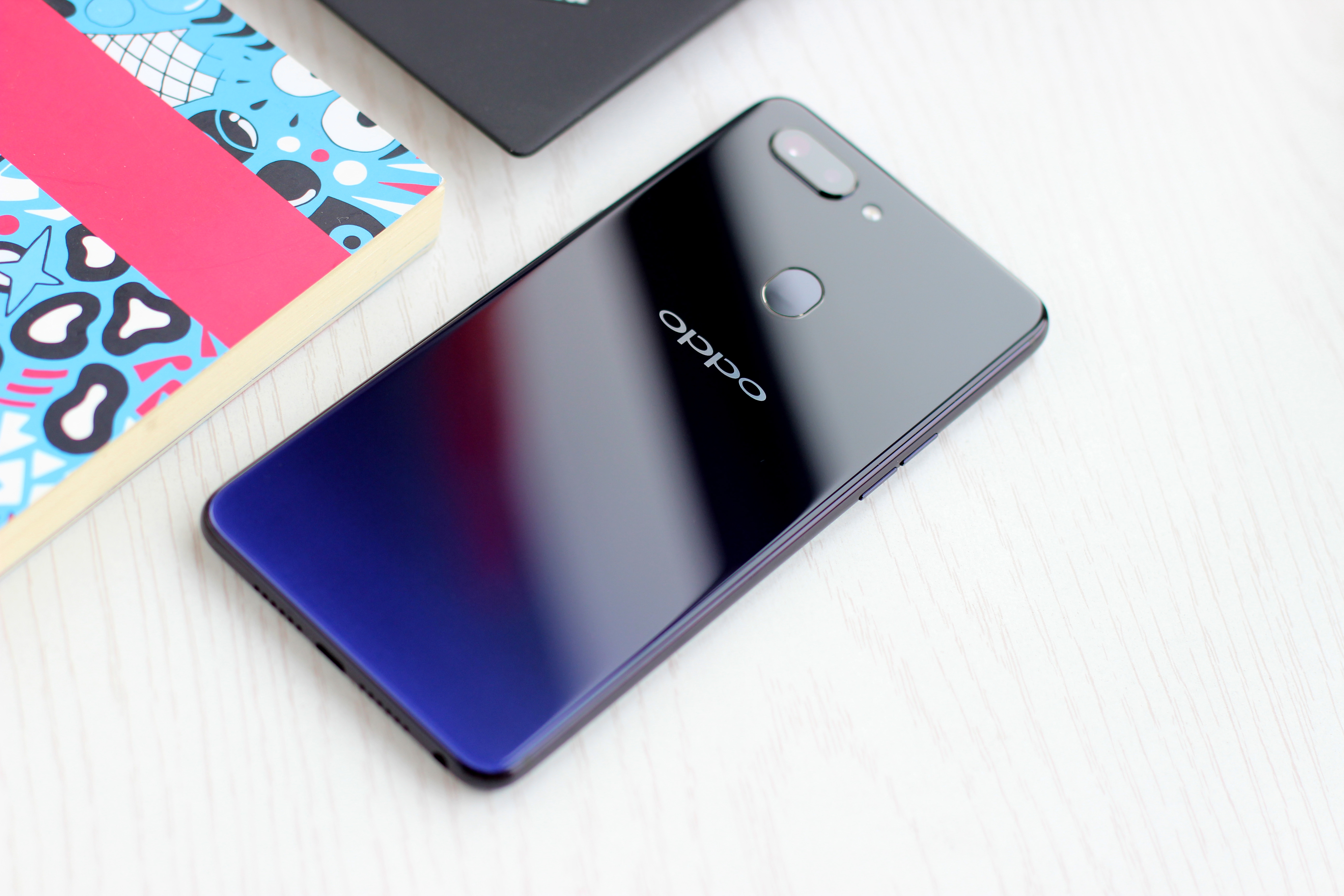 oppo r15上手評測:內外兼修,顏值性能雙在線