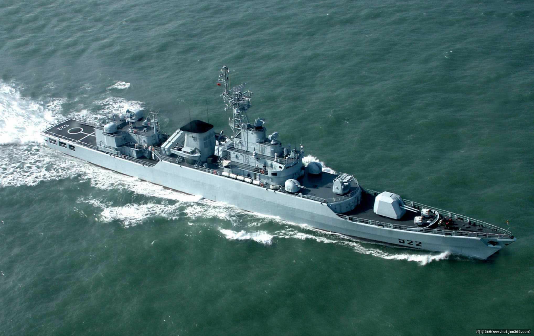 中国出口3000吨护卫舰图片