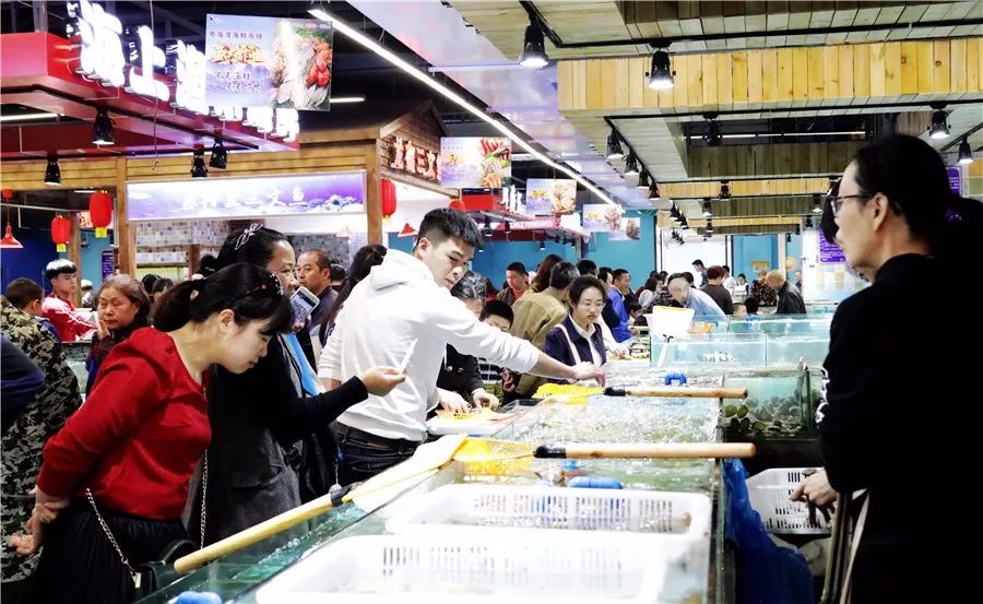 库区最大海鲜市场登陆万州白菜价品味高大上