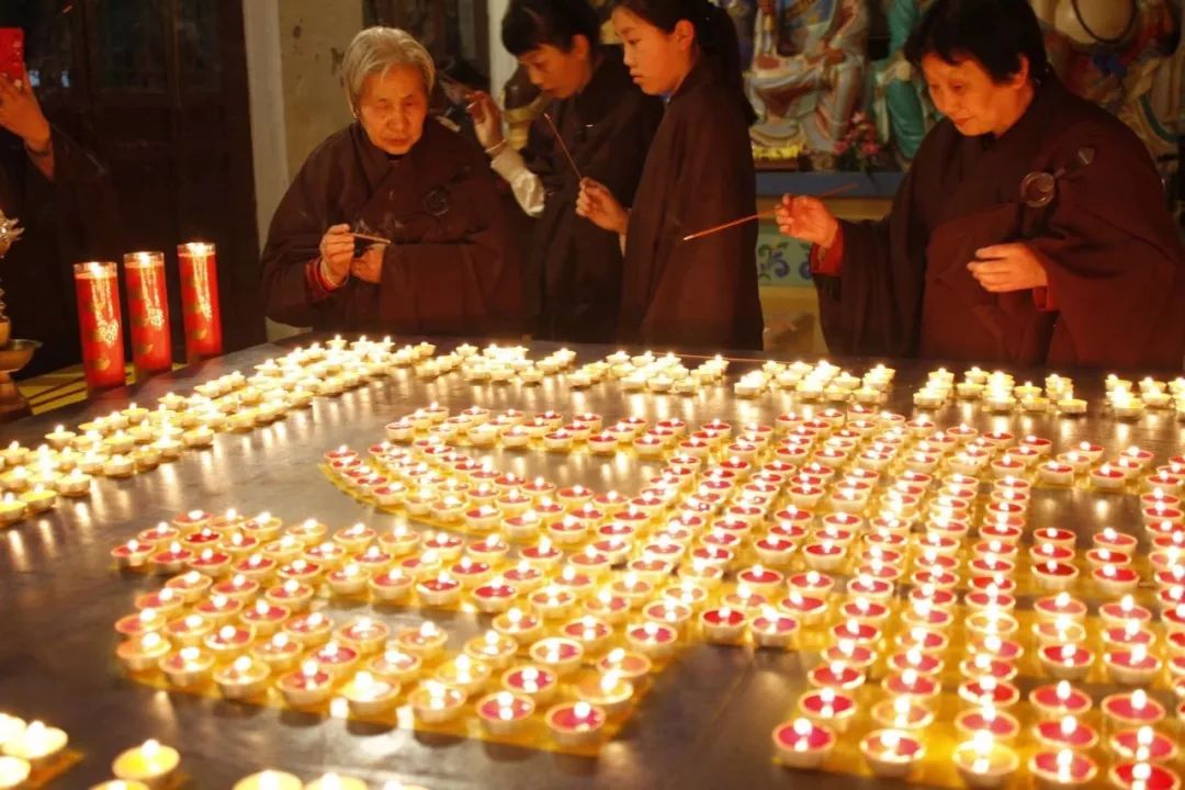 千佛寺 · 供燈法會