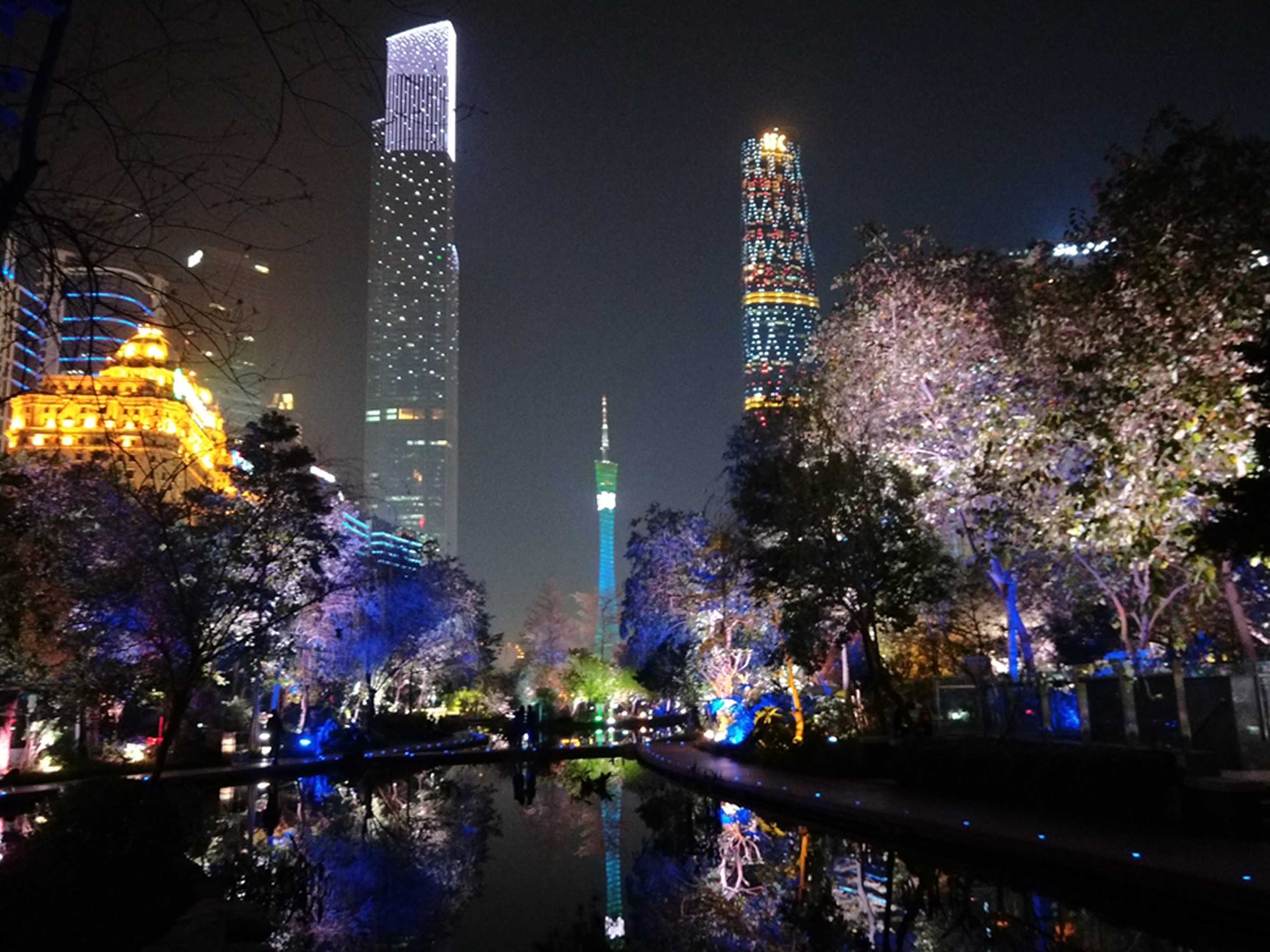 花城汇夜景图片