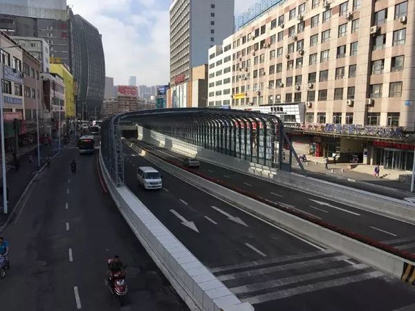 沈阳阳光路快速路图片