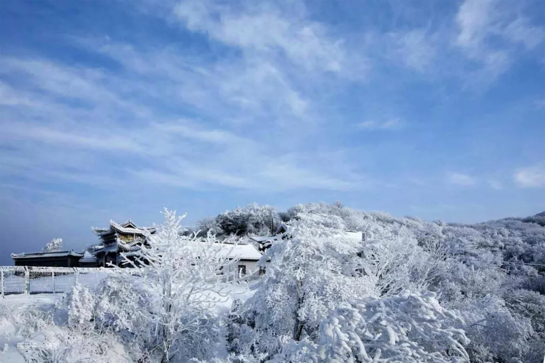 汉阴擂鼓台雪景图片