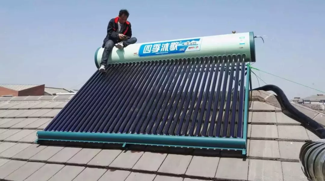 空氣能電太陽能燃氣四種熱水器到底哪更好