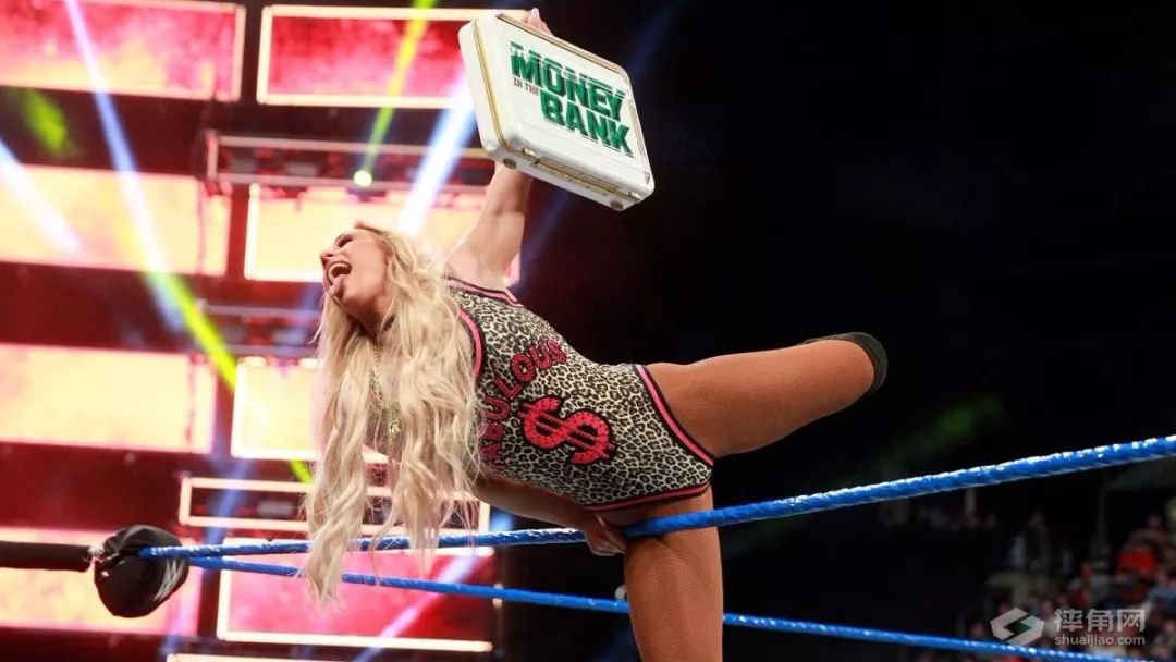 WWE女子酷刑图片