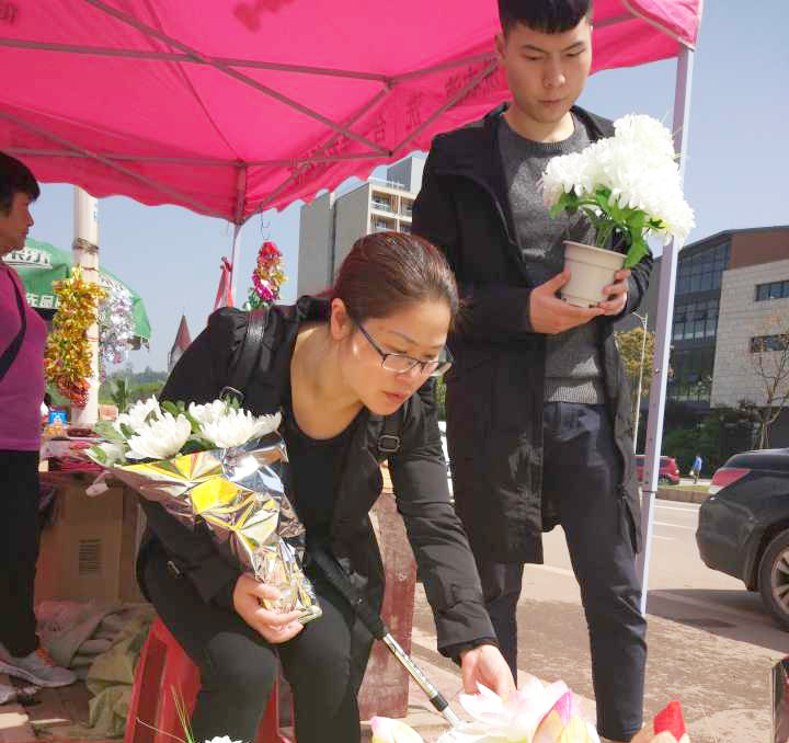 南充最美儿媳朱春梅荣登中国好人榜