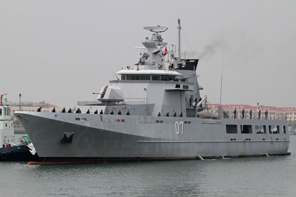 海军方面,文莱海军有三艘德国吕尔森造船厂建造的达鲁萨兰级