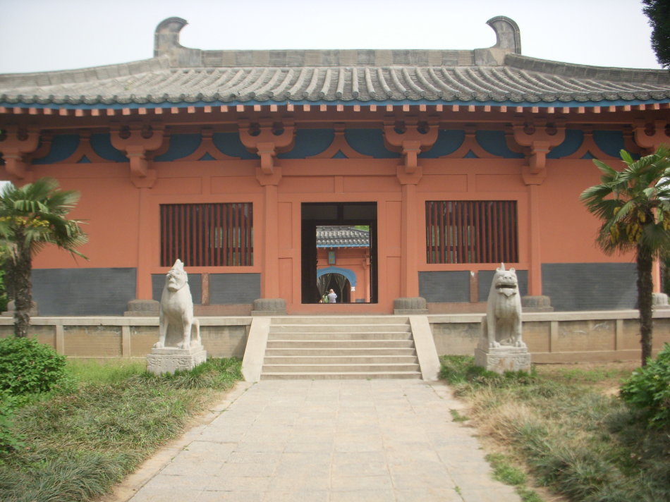 所以孝文帝长陵,宣武帝景陵,孝明帝定陵,孝庄帝静陵均在邙山上.