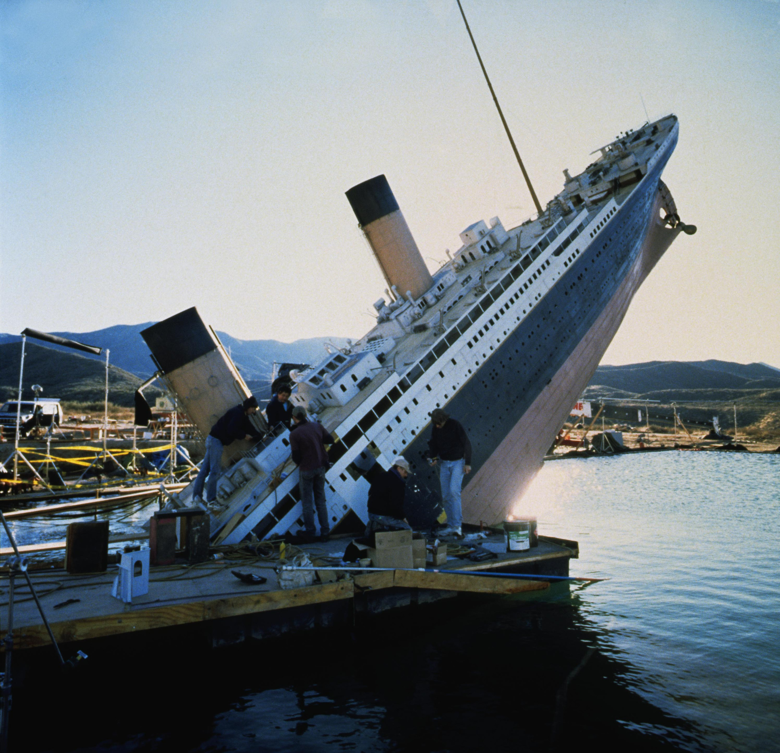 重映版泰坦尼克号12秒售罄当年卡梅隆却为投资威胁自杀