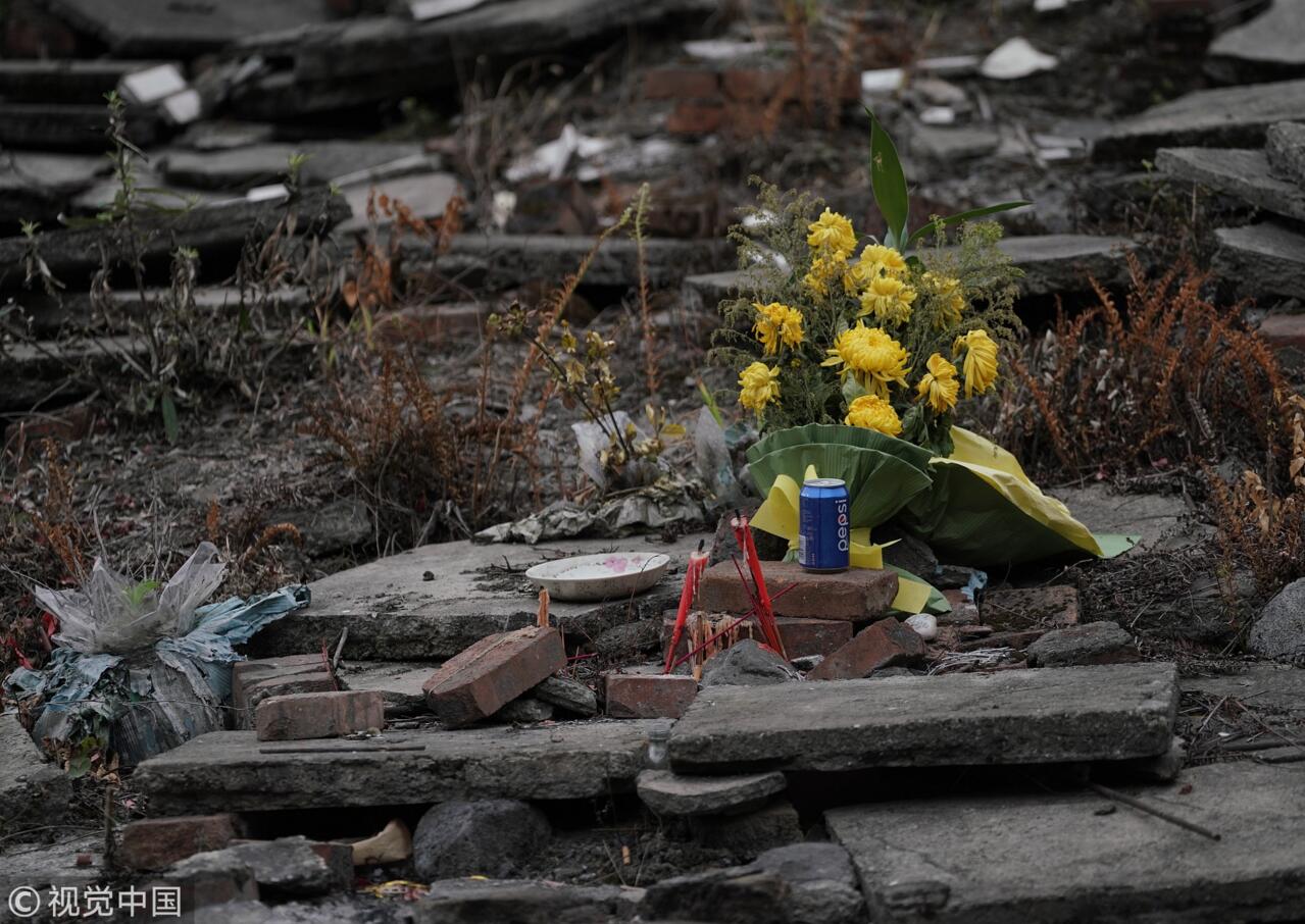 汶川地震十週年將近 家屬前往地震遺址祭祀