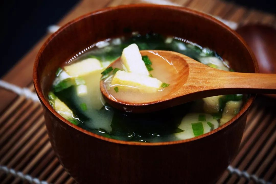 一分钟能做啥不如为自己做一碗健康美味又暖心的味噌汤吧