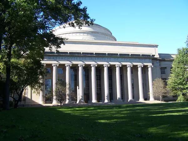 喬治城大學,喬治·華盛頓大學,哥倫比亞特區大學,國家國防大學,美國