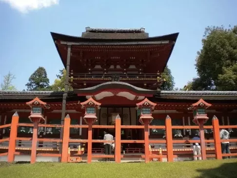 清水八幡宫,贺茂神社(包括上贺茂神社和下鸭神社,松尾大社,平野神社