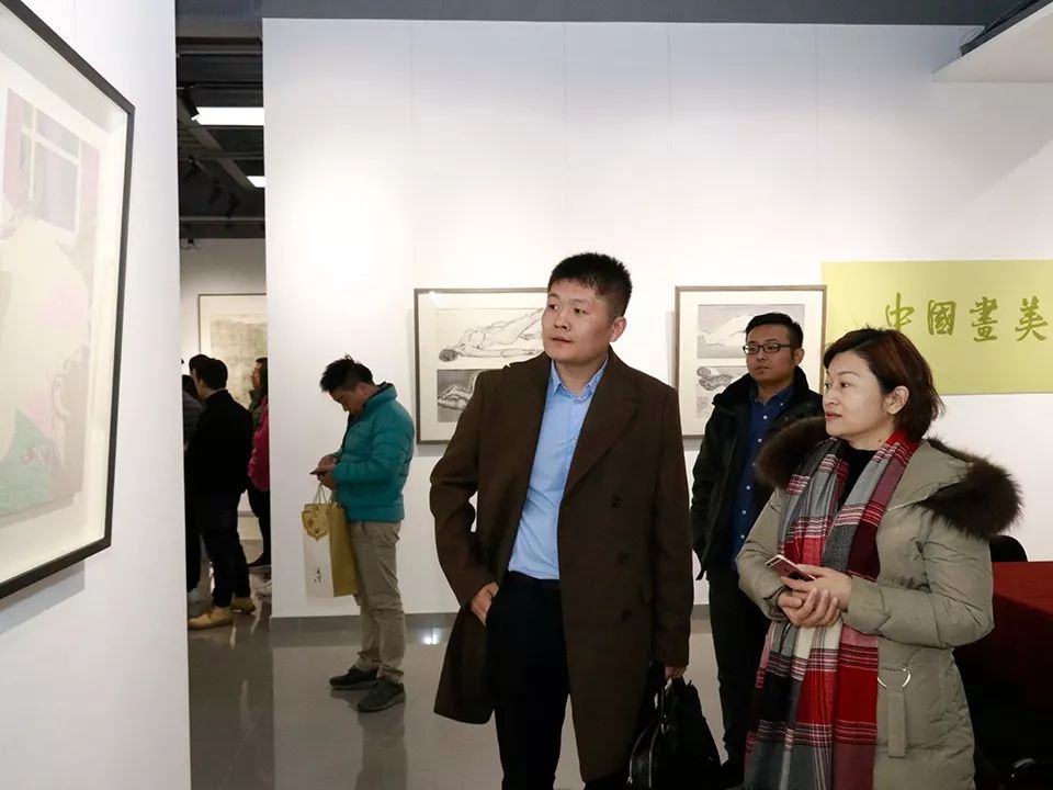 龙 瑞总策划袁学君策展人陈斐鹏参展艺术家(按评选序号排列)崔鹏程 蔡