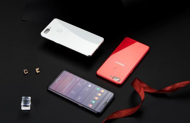 有顏更出色,oppo r15引領潮流新風尚!