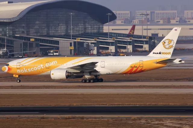 波音b787天津機場只有一班定期的b787航班,由scoot航空執飛,有著辨識