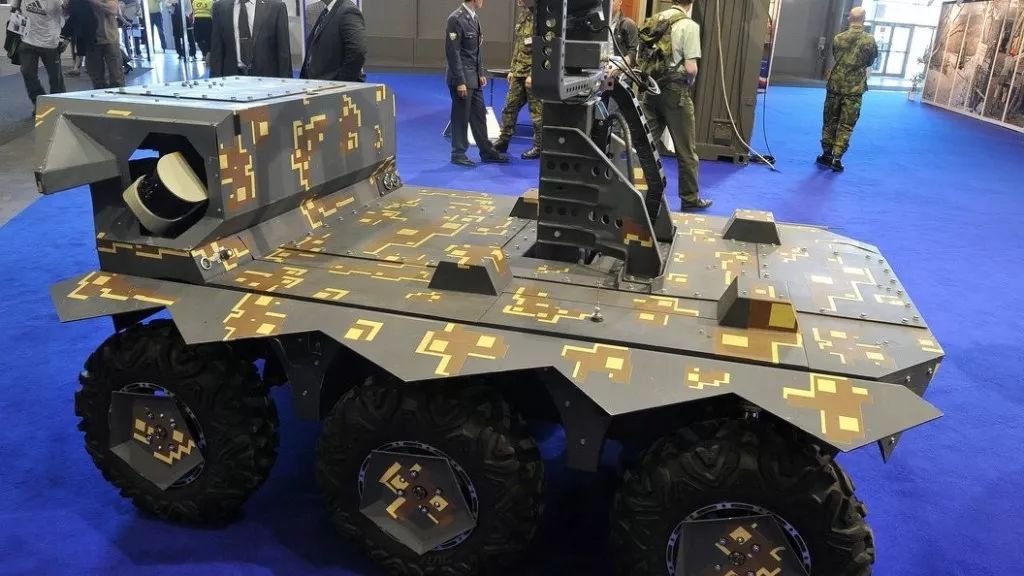 俄军用机器人:普京40武器装备现代化的引擎