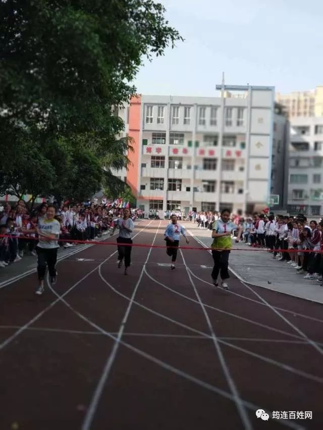 筠連學子風采盎然定水中學第八屆田徑運動會盡顯芳華