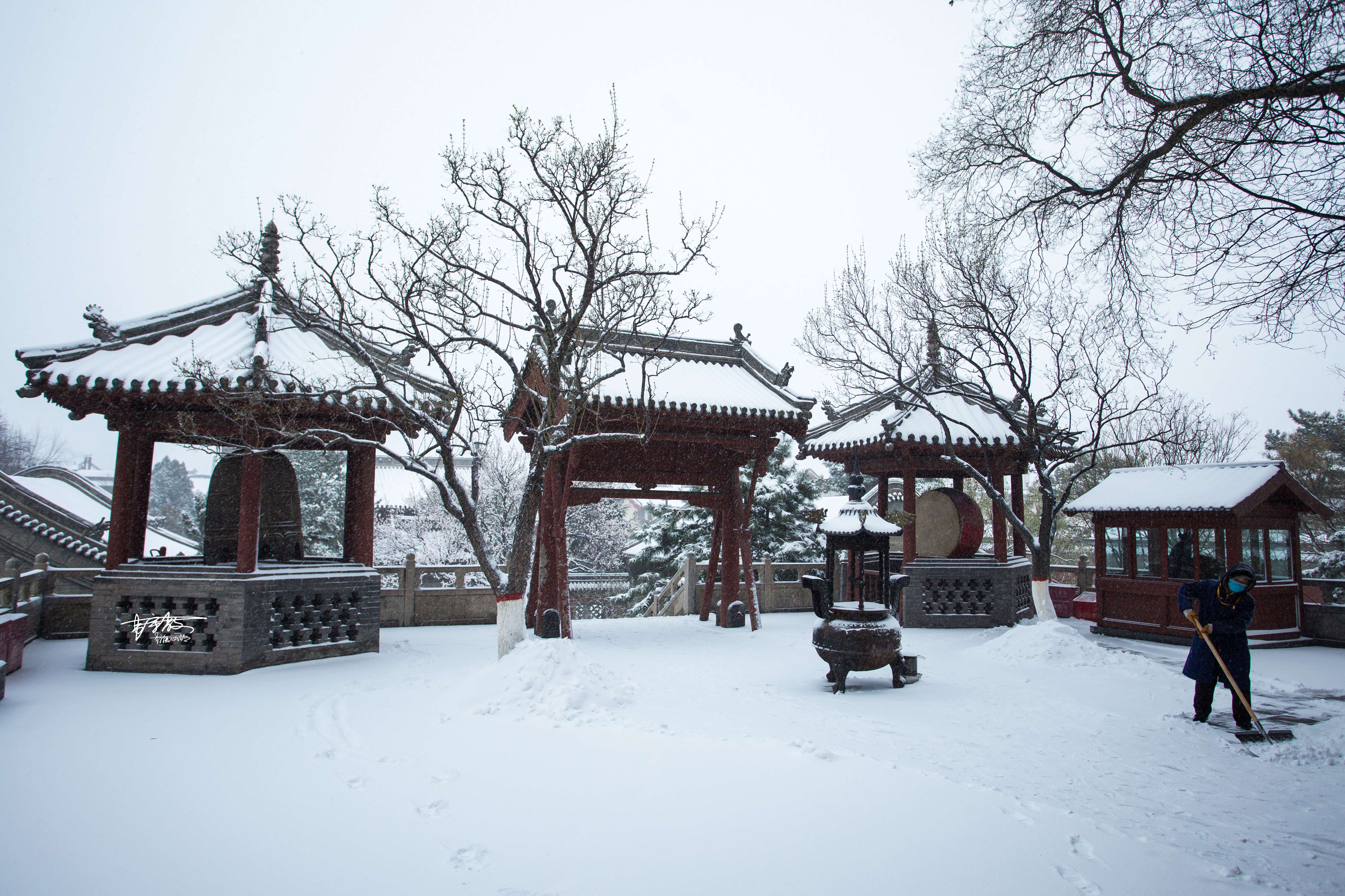 媲美京都雪景四月飞雪的华严寺空灵幽深