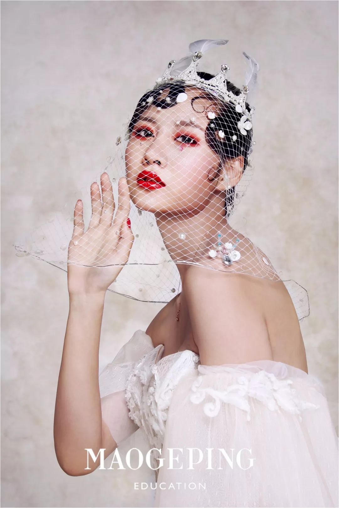 郑州毛戈平形象设计1116班新娘平面拍摄作品