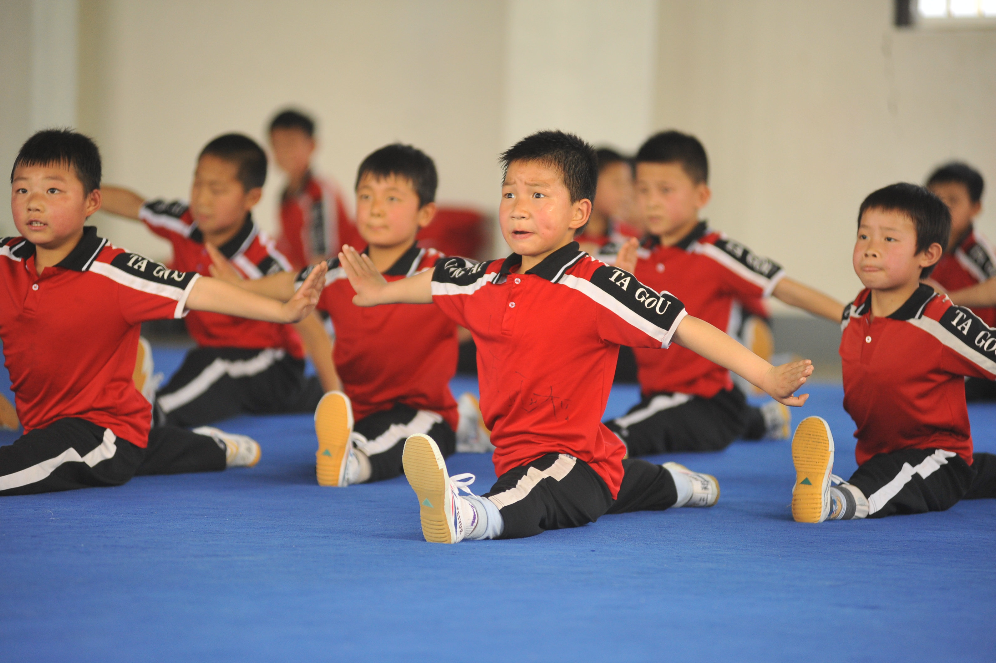 熊孩子习练武术后