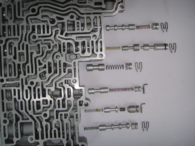 捷豹5r55n變速箱閥體分解圖