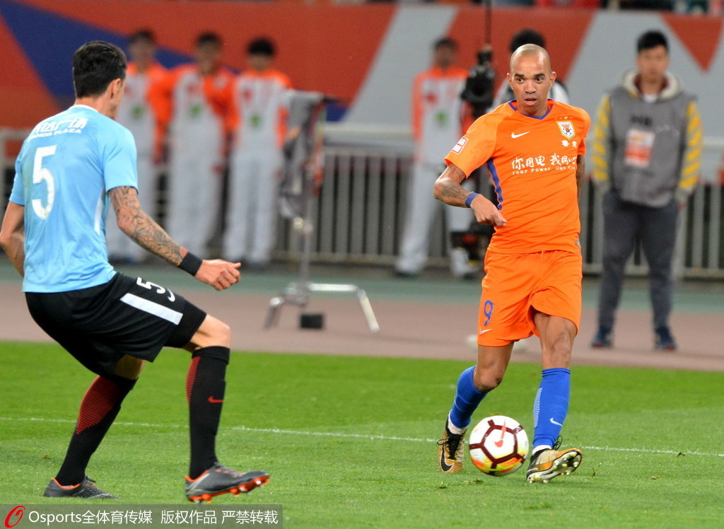 半场-U23送精妙助攻塔尔德利破门 鲁能1-0一方