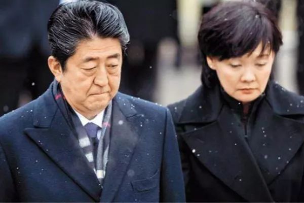 據《日本時報》報道,日本前首相小泉純一郎14日接受採訪時稱,安倍想要