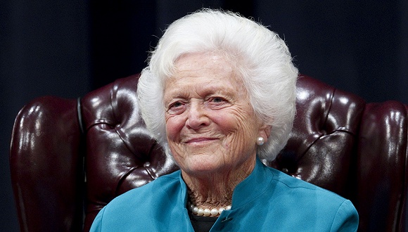 美国前第一夫人芭芭拉·布什去世 享年92岁