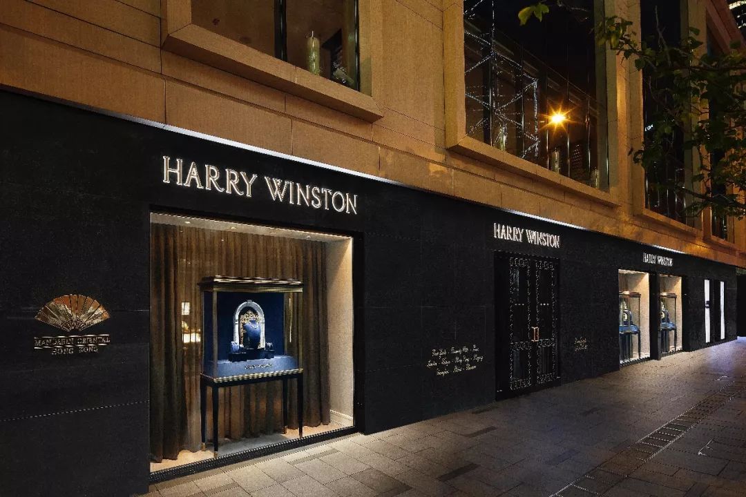 前不久,harry winston 海瑞温斯顿在香港文华东方酒店开设了香港第二