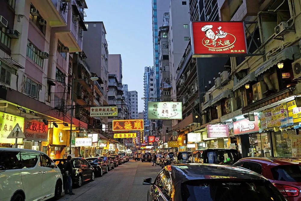 中餐西餐随意挑选,当然如果你是街头小吃爱好者,那么香港更是